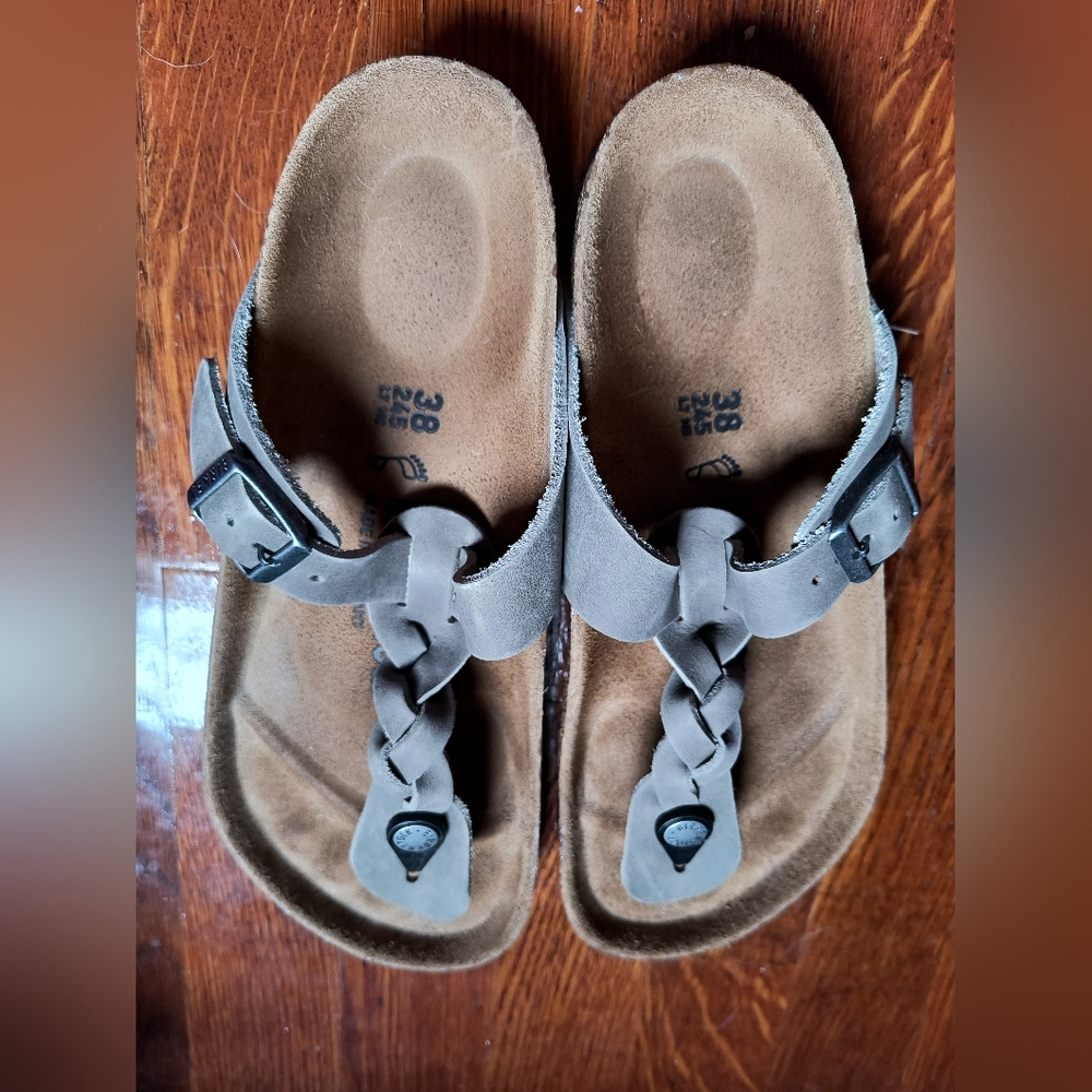 NWOT Birkenstock Gizeh Oiled Leather EU 38